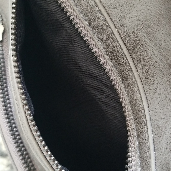 Ardene Cross Body Purse ❤Metallic Grey ❤ - Picture 4 of 8